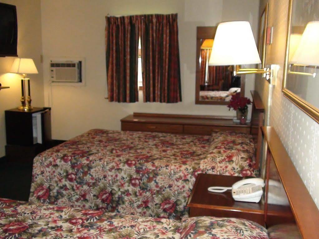Highlander Inn รัตแลนด์ ภายนอก รูปภาพ