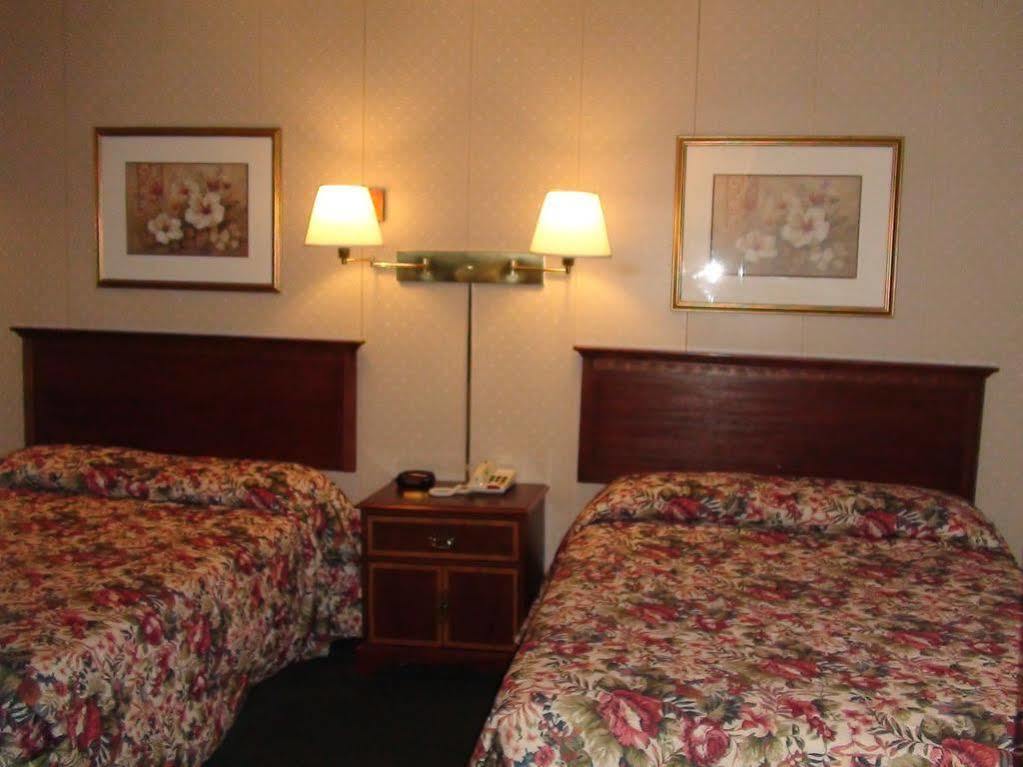 Highlander Inn รัตแลนด์ ภายนอก รูปภาพ